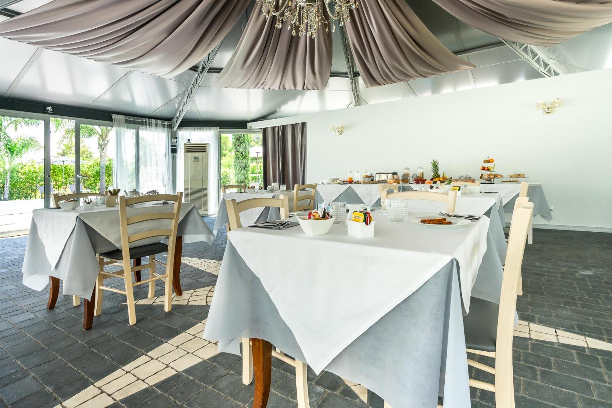 Casale Delle Ronde B&B Latina Ngoại thất bức ảnh