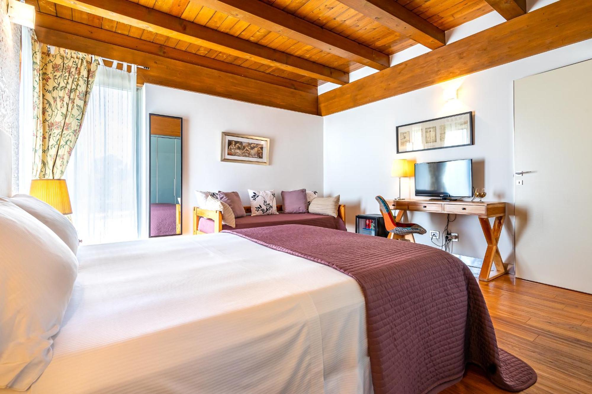 Casale Delle Ronde B&B Latina Ngoại thất bức ảnh